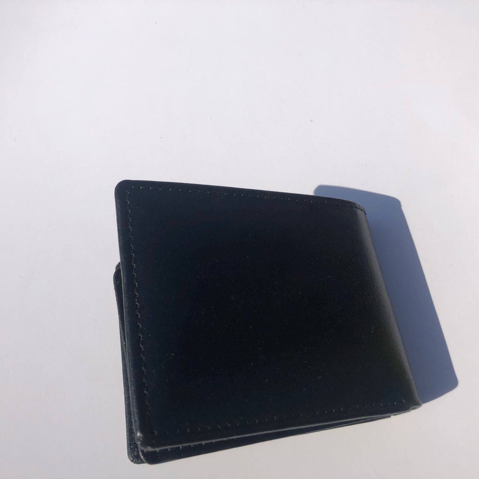 Black Wallet With Low Cut | Men’s Slim Leather Wallet | Stylish Gents Purse - Image 2